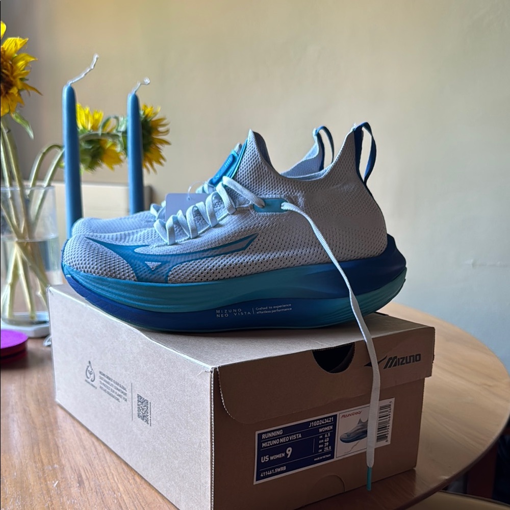 Mizuno Neo Vista Running Shoes